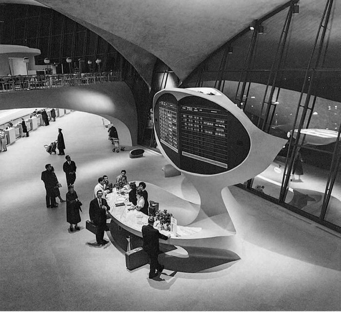 TWA Terminal Chillin’ At Idlewild Airport Before It Became JFK, Circa 1962