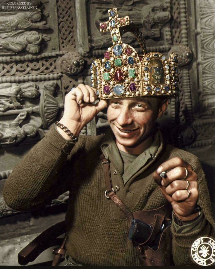 US Army Soldier Rocking The Crown Of The Holy Roman Empire, 1945