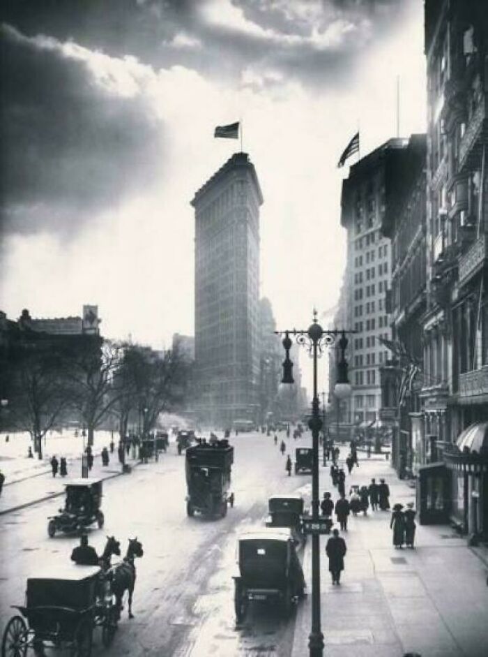 Manhattan In 1918—A Vintage Look At The Big Apple