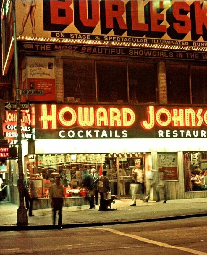 Manhattan In The 70s & 80s—A City Of Grit And Glitter