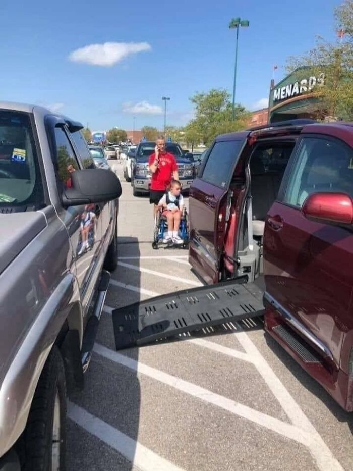 Silver Car Driver? Total Jerk Alert!