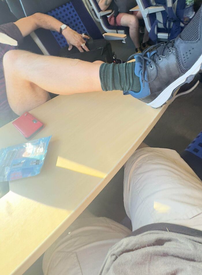 Entitled Guy On My 3-Hour Train Ride Was Next Level