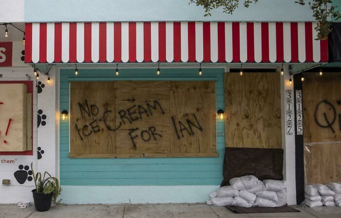 Ice Cream Shop Prepping For A Hurricane Like A Boss