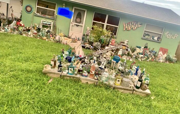 Neighbor’s Yard Decor? Only Florida