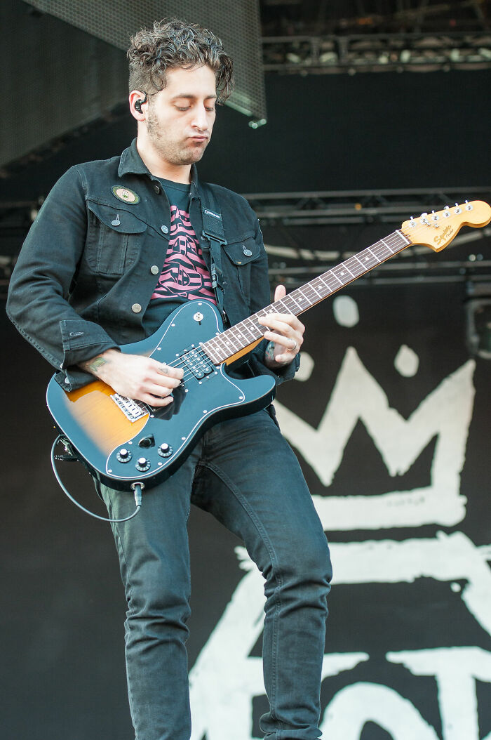 Joe Trohman: Rock Guitar Wizard, 42