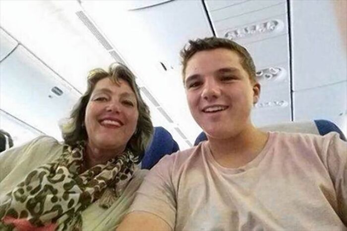Mom & Son Selfie on Doomed Malaysia Airlines Flight