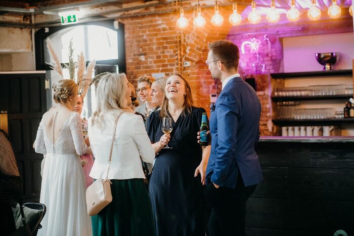 The Wildest Wedding Stories That’ll Totally Surprise You