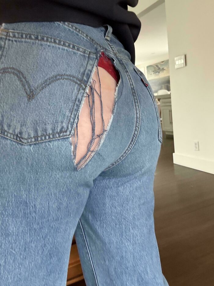 Oops! The 45 Cringe Pics That’ll Make You Laugh and Hide Your Face