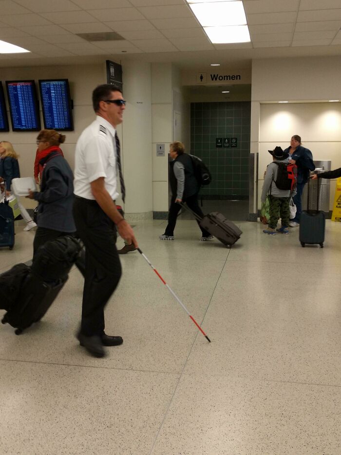 Spotted: A Pilot Doing Pilot Things