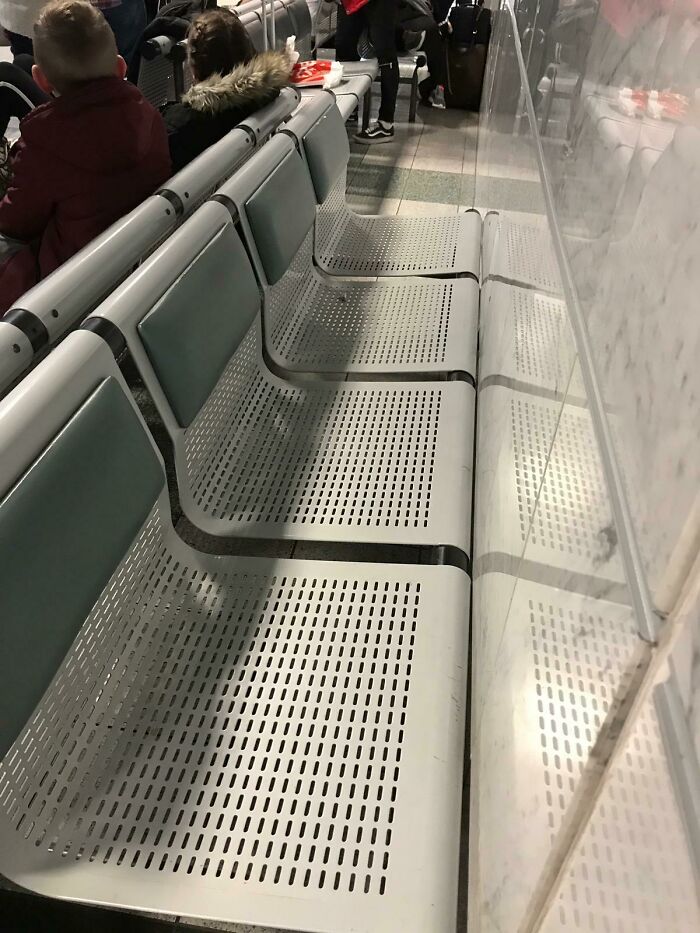 Airport Gate Seats Have The Best View And Scratch That Boarding Itch