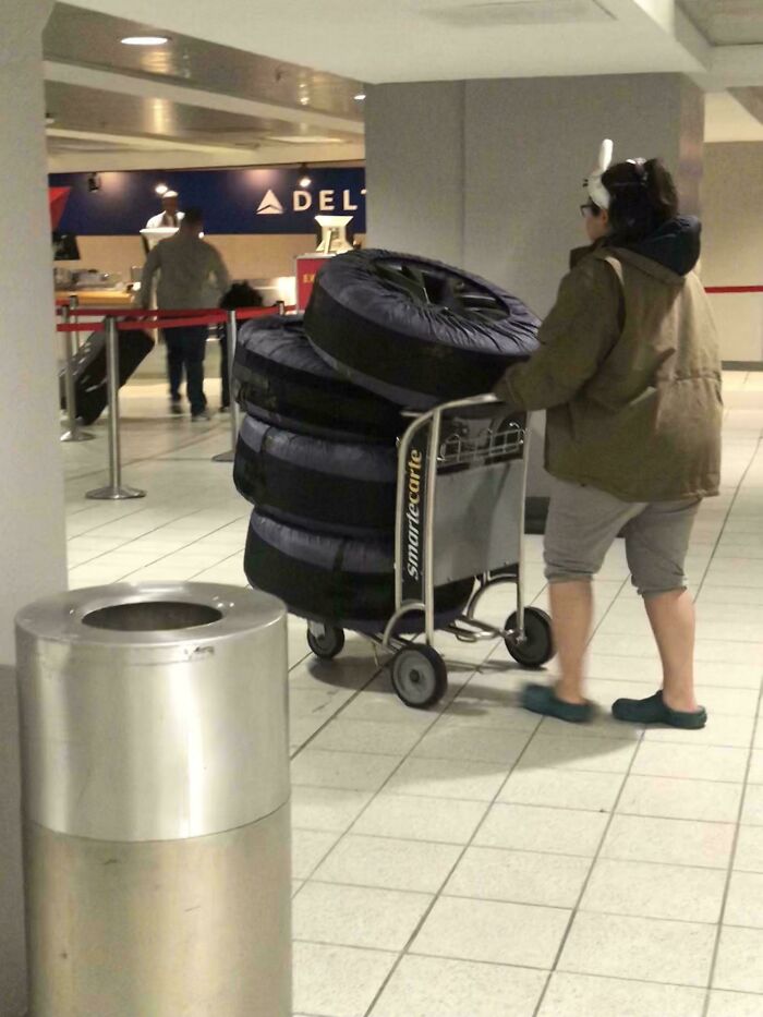You Know You’re At DTW When Someone Checks A Set Of Tires