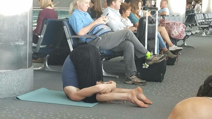 Current Vibes: Airport Madness In Action