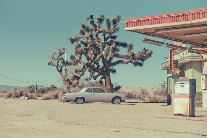 Wait, This Photographer Turned Forgotten Western Roads Into Magic (29 Pics)