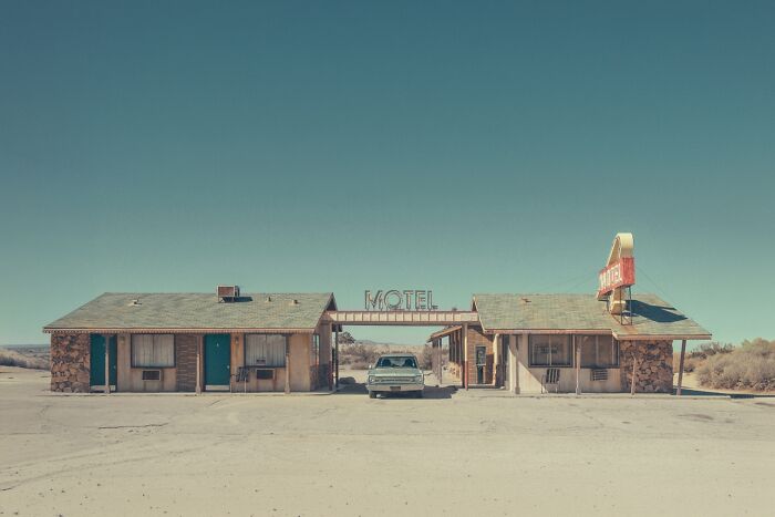 Wait, This Photographer Turned Forgotten Western Roads Into Magic (29 Pics)