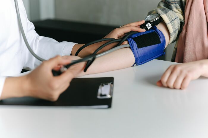 Wait, People Actually Lie THIS Much to Their Doctors? (62 Hilarious Examples)