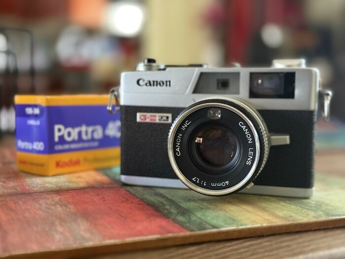 Film Cameras: Wait Until You Finish the Whole Roll to See How Your Pics Turned Out
