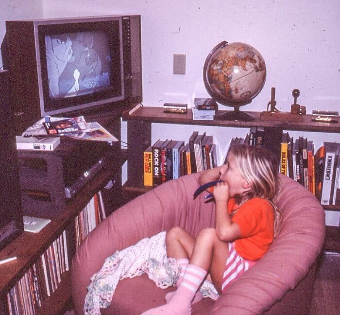 Kid Stuck to the TV Screen, Classic!
