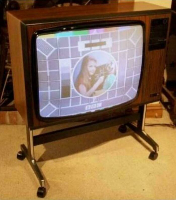 Remember Renting Your TV? Yeah, That Was a Thing!
