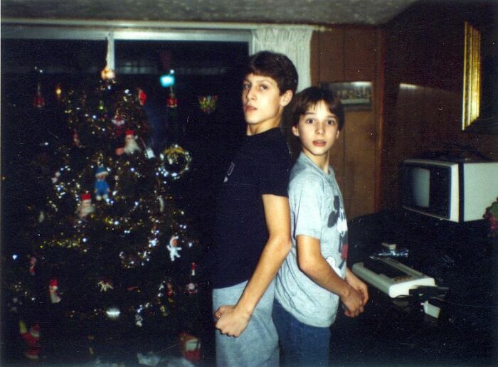 Wait, They Actually Took Pics of 80s Tech? Yeah, And It’s Hilariously Retro!