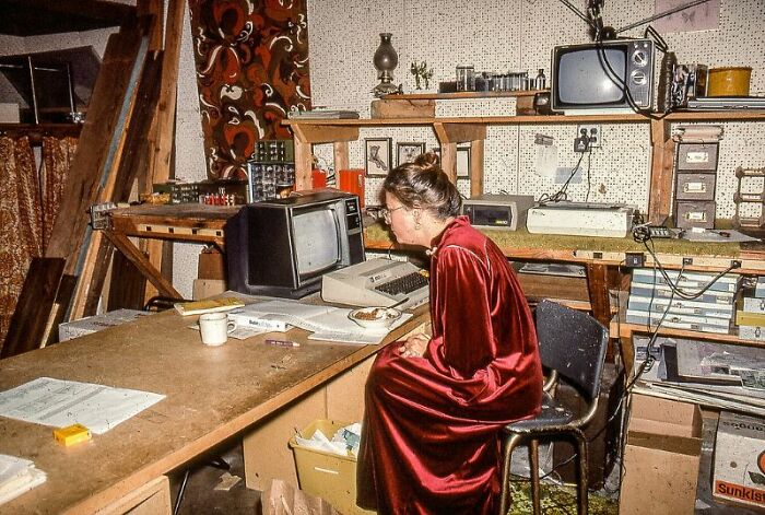 Wait, They Actually Took Pics of 80s Tech? Yeah, And It’s Hilariously Retro!