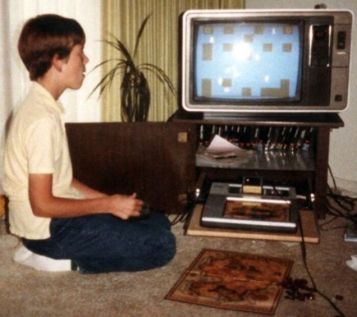 Wait, They Actually Took Pics of 80s Tech? Yeah, And It’s Hilariously Retro!