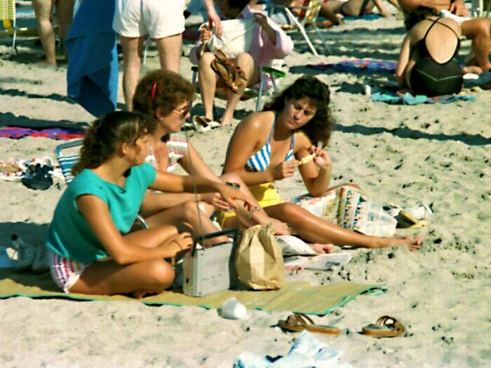 Wait, They Actually Took Pics of 80s Tech? Yeah, And It’s Hilariously Retro!