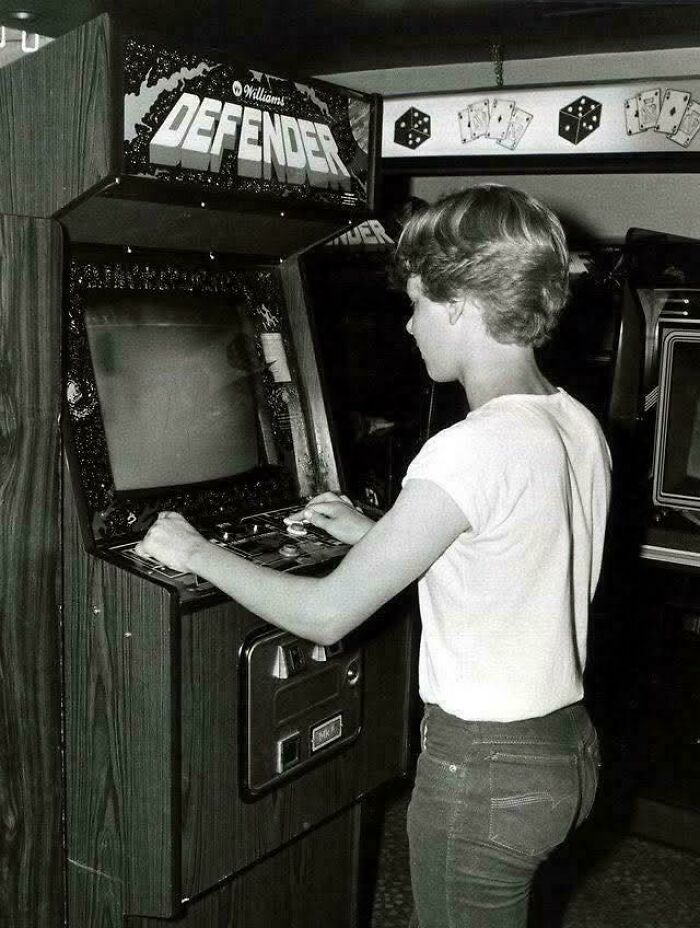 Wait, They Actually Took Pics of 80s Tech? Yeah, And It’s Hilariously Retro!