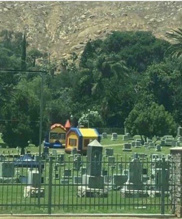 Let's Rank The Most Facepalm-Worthy Pics Ever