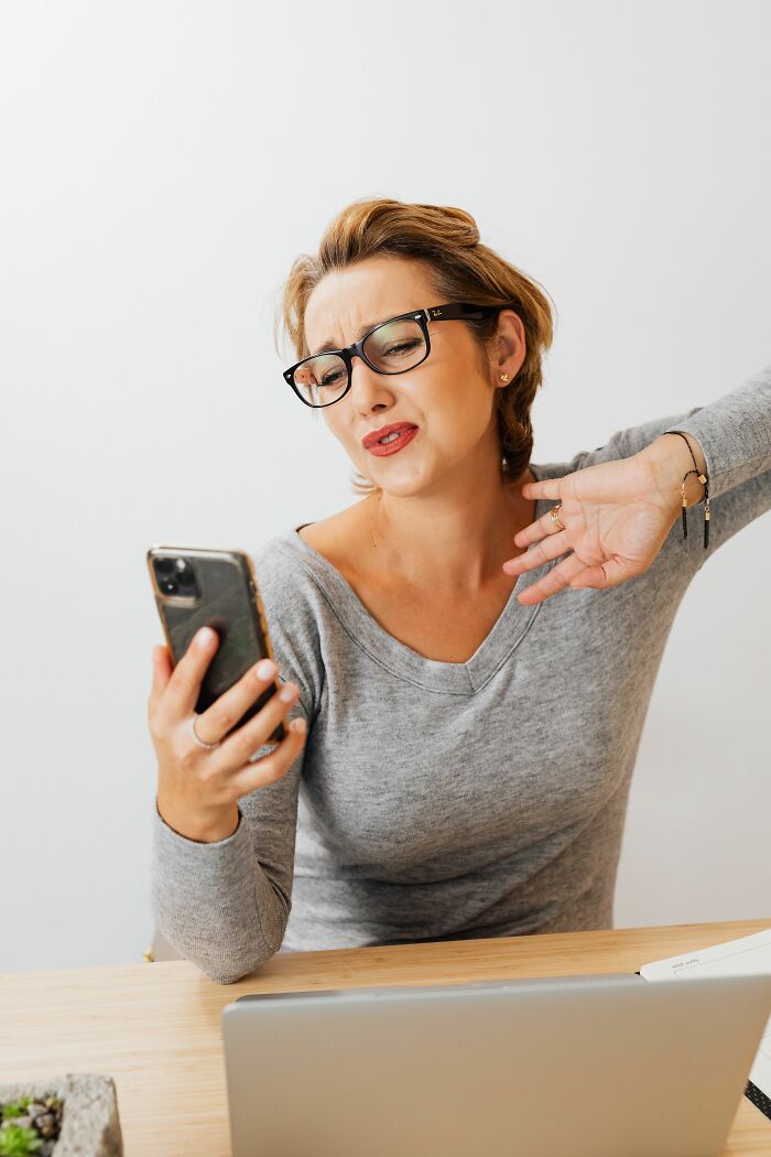 Let's Dive Into the Most Ridiculous Dating Red Flags Ever!