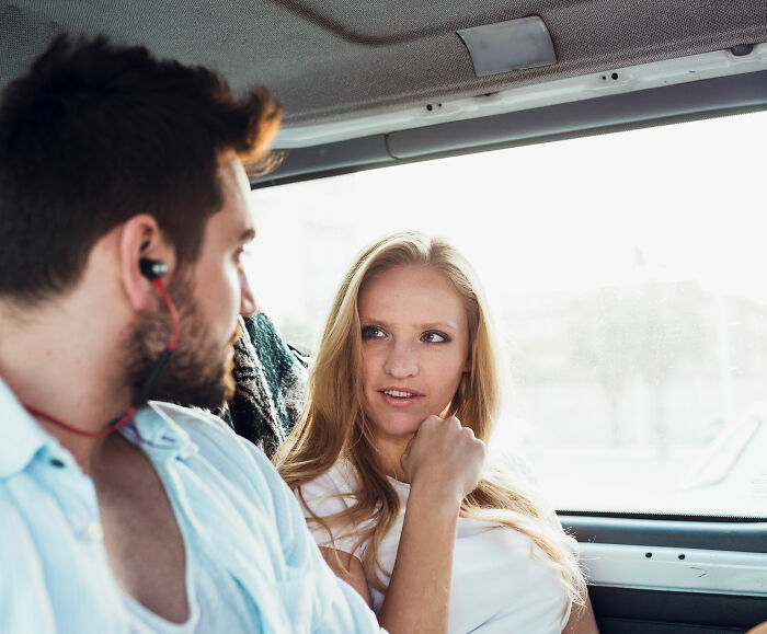 Let's Dive Into the Most Ridiculous Dating Red Flags Ever!
