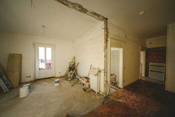 Weirdest Stuff Service Workers Found in People’s Homes (You Won’t Believe #7!)