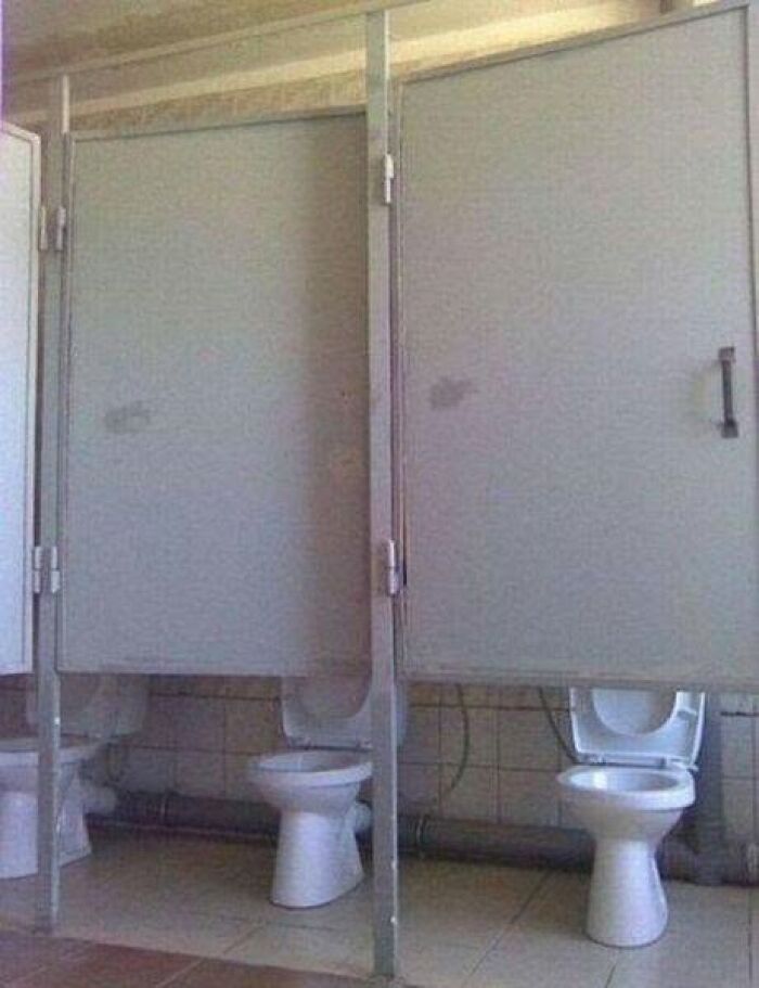 Cubicles That Scream: ‘Forget Privacy!’