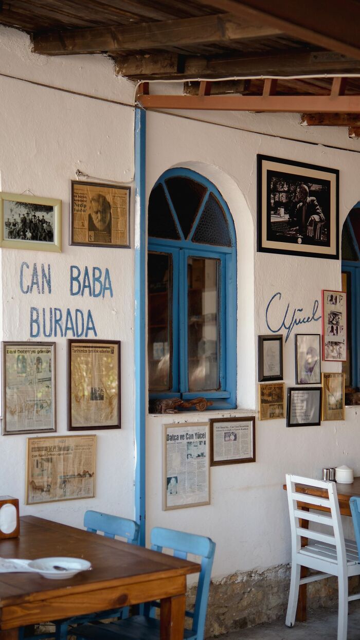 Let's Eavesdrop! 54 Wildest Overheard Restaurant Moments Ever