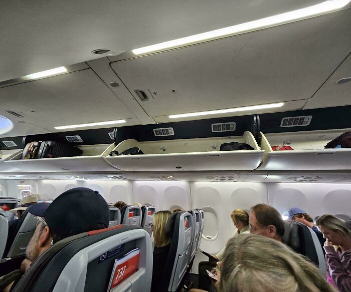 Weird Stuff That Actually Happened on Planes (No Joke)