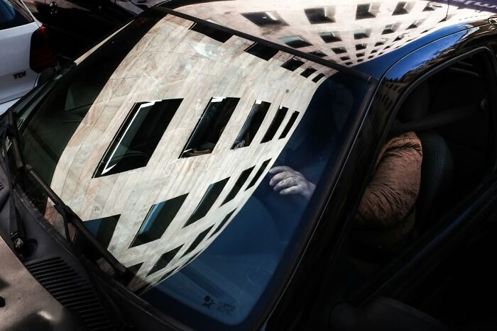 Wait, This Street Photographer Catches Crazy Coincidences You’ll Have to Look Twice To Believe!