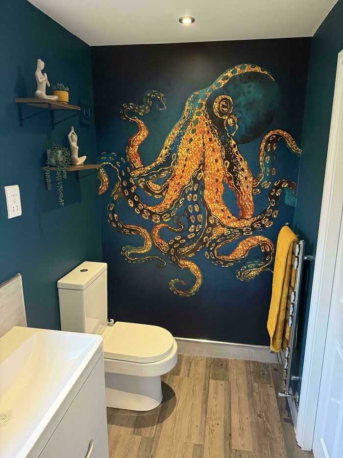 Wait, There's An Octopus In The Bathroom?!