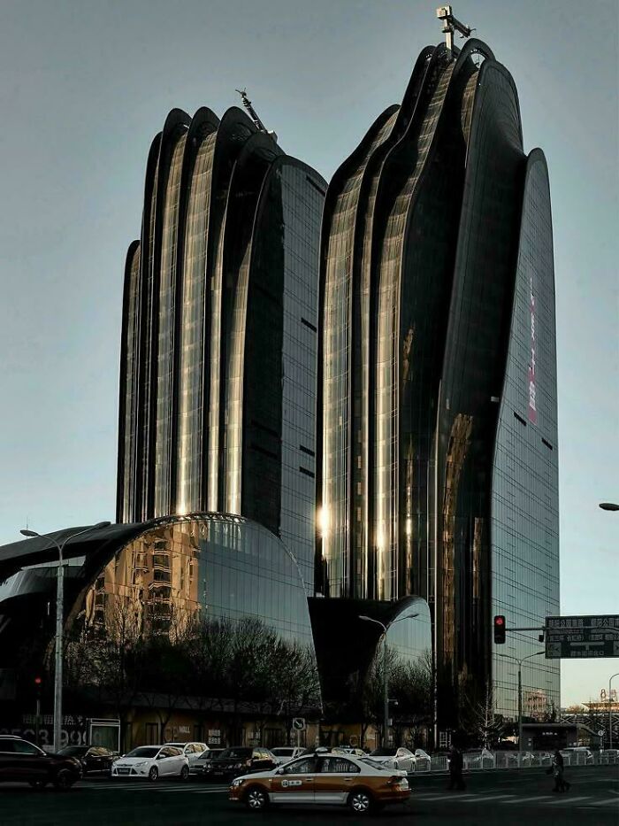 Chaoyang Park Plaza, Beijing – An Office Block that Means Business