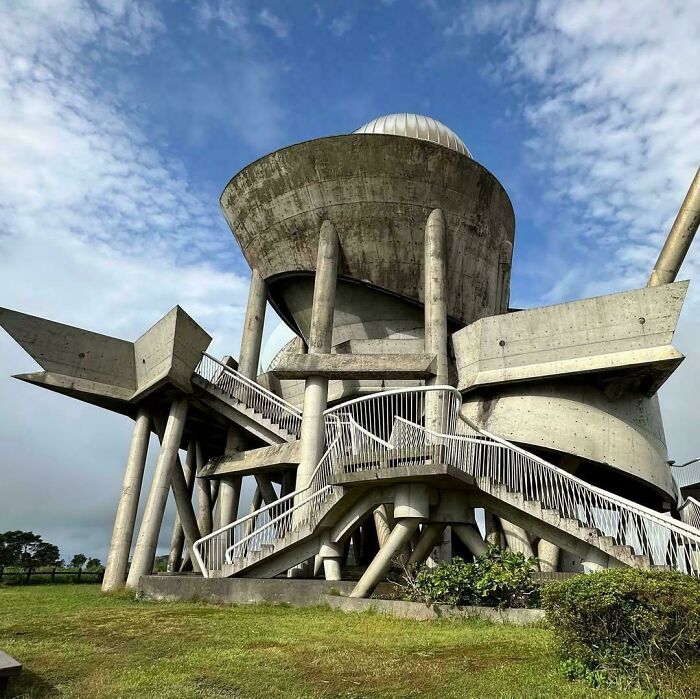 Let's Peek at the 93 Most 'Evil' Buildings You Won't Stop Staring At