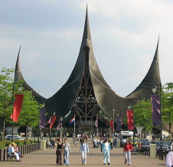 Let's Peek at the 93 Most 'Evil' Buildings You Won't Stop Staring At