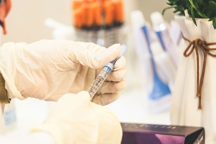 39 Doctors Spill The Weirdest, Wildest Medical Mysteries They've Ever Seen