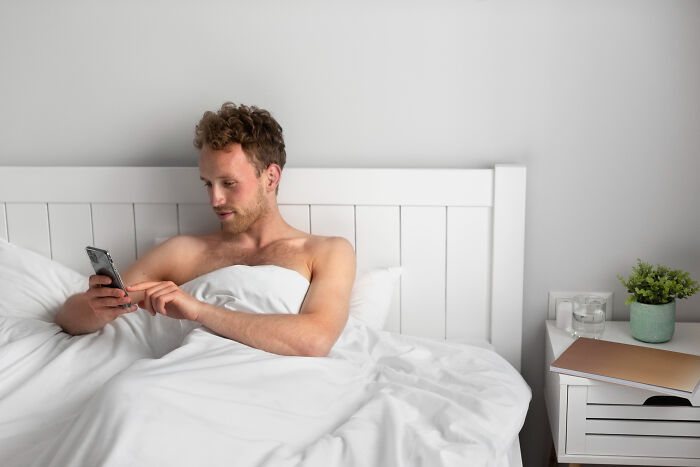 Wait Until You Hear These 57 Gross Partner Habits That’ll Totally Shock You