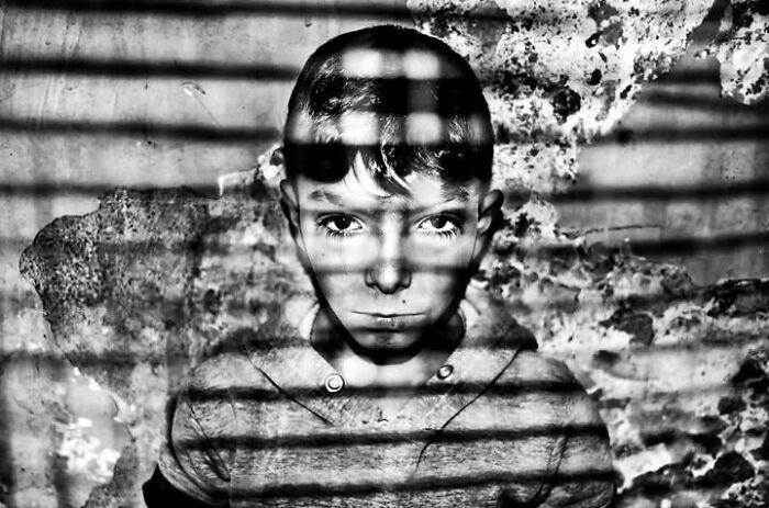 Wait, They Actually Took These 31 Unfiltered Photos of Kids on the Street?