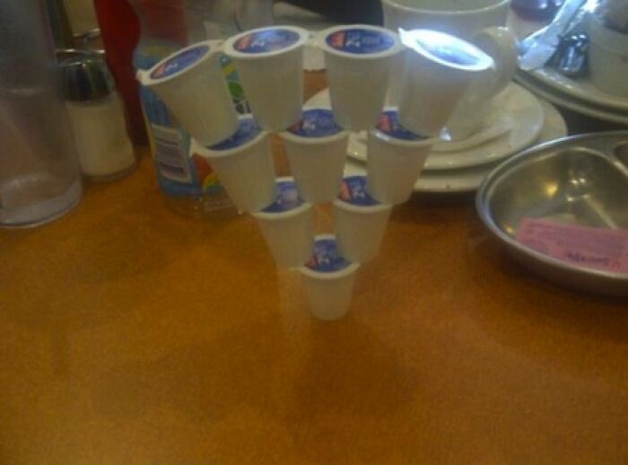 Hmm... Physics or Illusion?