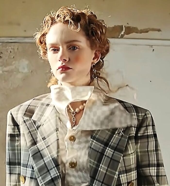 Emma Laird: Actress Who Sold Her House to Chase Acting Dreams, 28