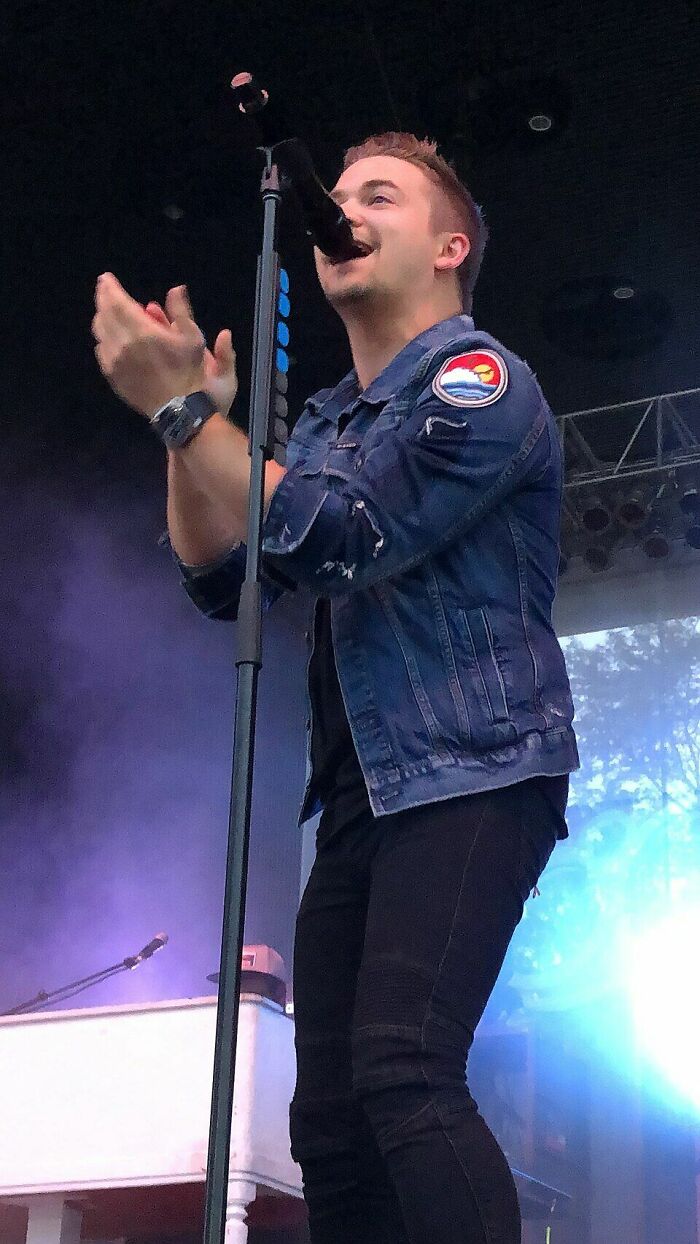 Hunter Hayes: The Country Music Prodigy, 35