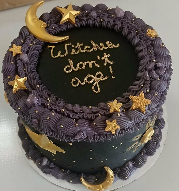 Birthday Cake Made For My Niece – Party Time!