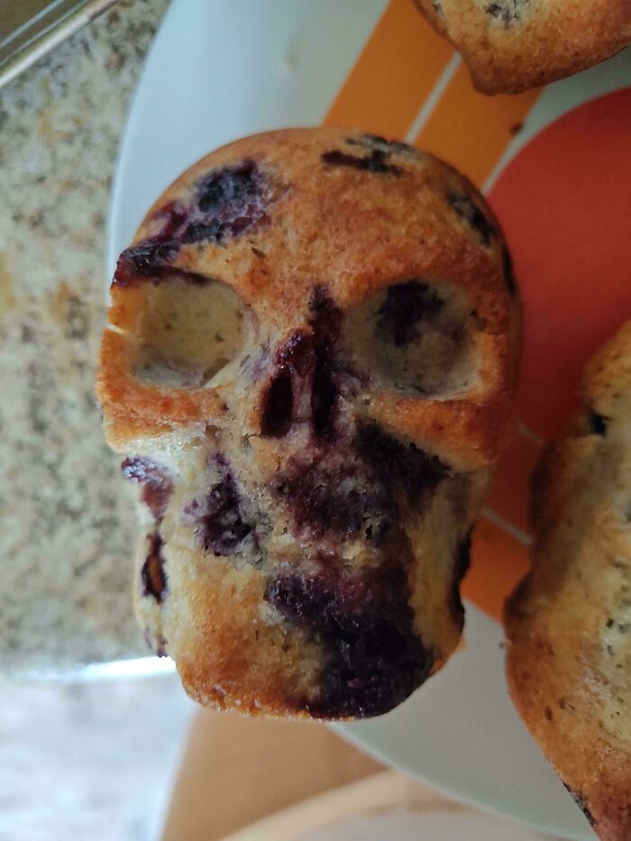 Why Settle For Muffins When You Can Make Skuffins? Mystery Muffin Hybrid!