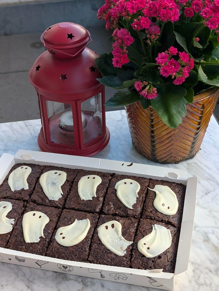 Spooky Brownies To Get You In The Halloween Mood
