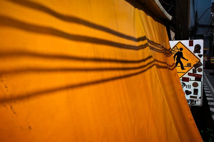 These 100 Street Photos Captured Everyday Life... But Make It Awesome!