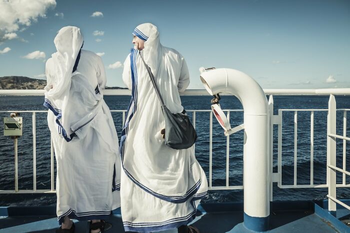 These 100 Street Photos Captured Everyday Life... But Make It Awesome!